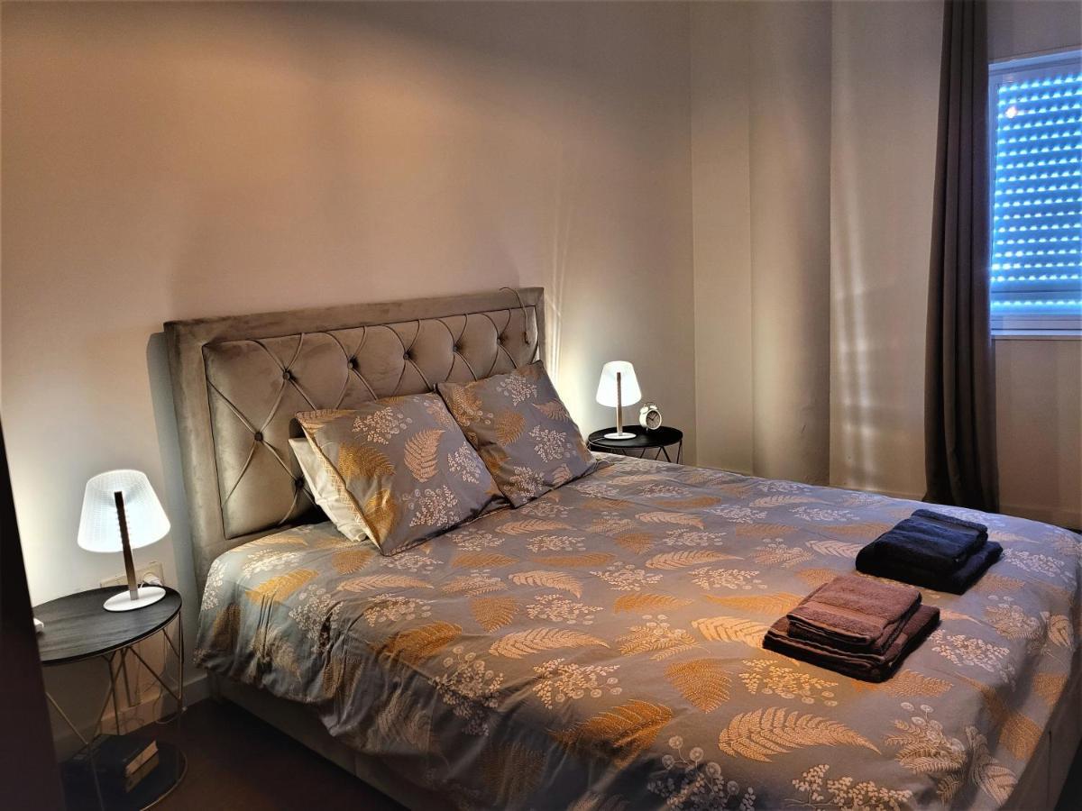Charm City Center Apt 140M2 & Free Parking Apartment Braga Exterior photo